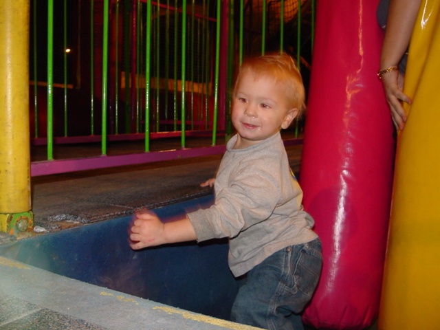 2003/03(March)/Rodeo_Pix/640x480_7 4 HereIComeAgain.JPG